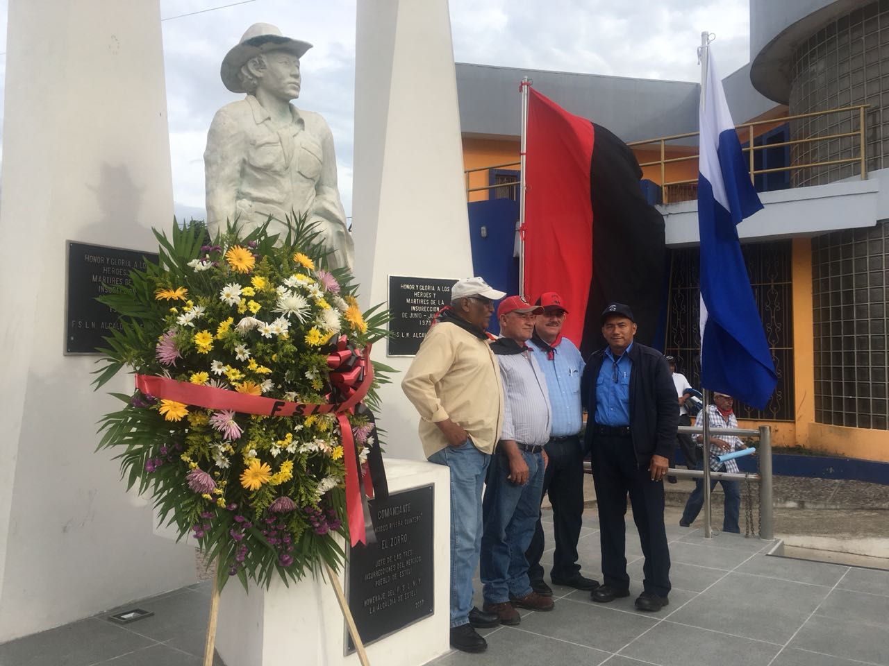 esteli1